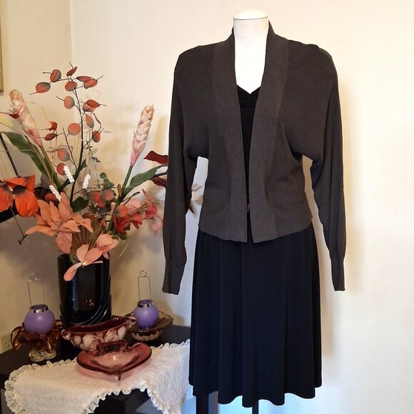NWOT Woman's Stills Shrugs Batwing Sleeves Gray Cardigan Knitwear Sweater 6 S - Picture 6 of 10